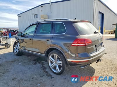 Drugie zdjęcie samochodu z przodu: 2016 VOLKSWAGEN TOUAREG TDI VIN:WVGEP9BP9GD003090 - miniatura