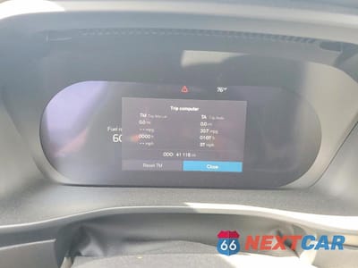 Zdjęcie 9 z 12 samochodu: 2023 VOLVO XC40 ULTIMATE VIN:YV4L12UA2P2071527 - miniatura