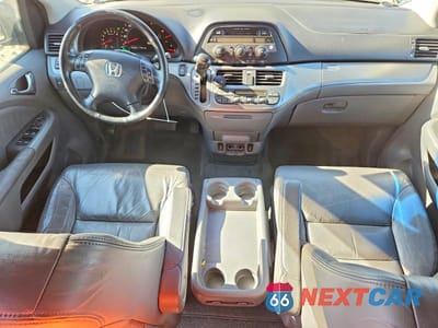 Zdjęcie 8 z 13 samochodu: 2007 HONDA ODYSSEY EXL VIN:5FNRL38637B130987 - miniatura