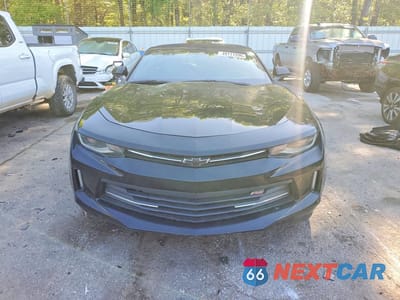 Piąte zdjęcie samochodu w środku: 2017 CHEVROLET CAMARO LT VIN:1G1FB3DS8H0101857 - miniatura
