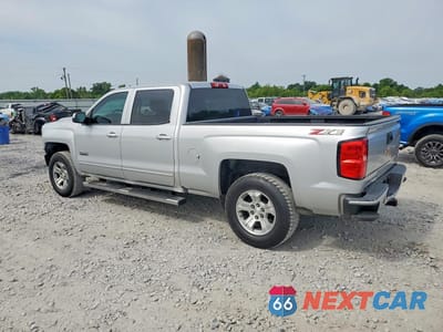 Drugie zdjęcie samochodu z przodu: 2018 CHEVROLET SILVERADO K1500 LT VIN:1GCUKREC8JF133980 - miniatura