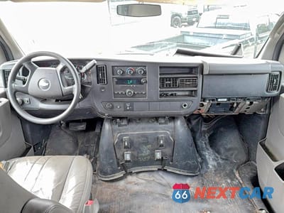 Zdjęcie 9 z 10 samochodu: 2012 CHEVROLET EXPRESS G2500 VIN:1GCWGFCA9C1168313 - miniatura