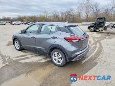 Drugie zdjęcie samochodu z przodu: 2023 NISSAN KICKS S VIN:3N1CP5BV1PL476143 - miniatura