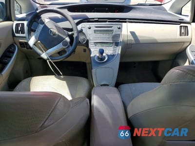 Zdjęcie 8 z 12 samochodu: 2010 TOYOTA PRIUS IV VIN:JTDKN3DU5A0007262 - miniatura