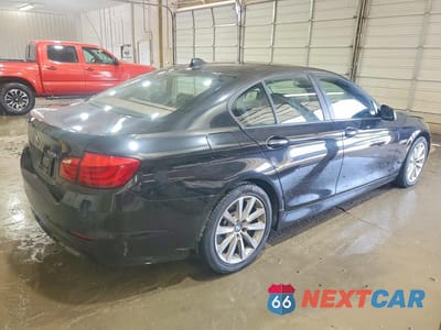 Trzecie zdjęcie samochodu z tyłu: 2011 BMW 528 I VIN:WBAFR1C56BDV81512 - miniatura