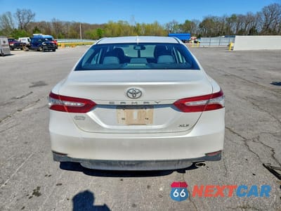 Zdjęcie 6 z 13 samochodu: 2019 TOYOTA CAMRY XLE VIN:4T1B11HK1KU779725 - miniatura