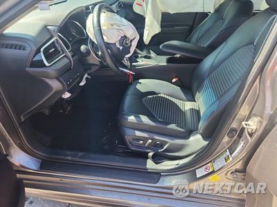 Zdjęcie 7 z 12 samochodu: 2018 TOYOTA CAMRY SE VIN:4T1B11HK2JU149145 - miniatura
