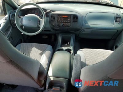 Zdjęcie 8 z 13 samochodu: 1997 FORD EXPEDITION VIN:1FMEU18W1VLB68529 - miniatura