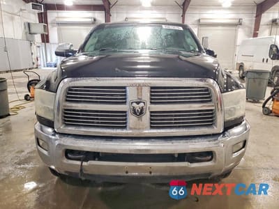 Piąte zdjęcie samochodu w środku: 2011 DODGE RAM 2500 VIN:3D7UT2HL3BG522385 - miniatura