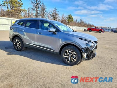 Czwarte zdjęcie samochodu z boku: 2025 KIA SPORTAGE EX VIN:5XYK3CDF3SG247851 - miniatura