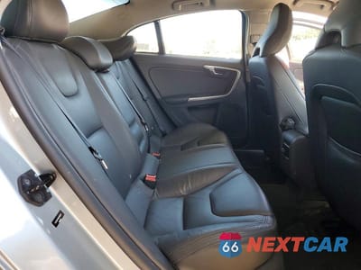 Zdjęcie 10 z 12 samochodu: 2013 VOLVO S60 T5 VIN:YV1612FS0D2188292 - miniatura
