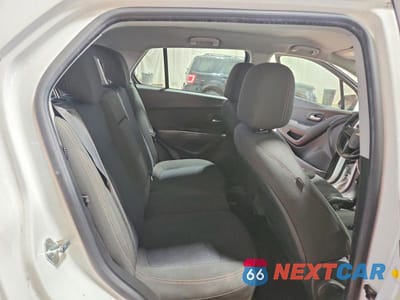 Zdjęcie 11 z 14 samochodu: 2020 CHEVROLET TRAX LS VIN:KL7CJNSB5LB059234 - miniatura