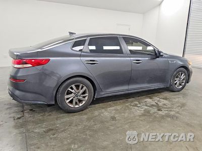 Trzecie zdjęcie samochodu z tyłu: 2020 KIA OPTIMA LX VIN:5XXGT4L39LG430258 - miniatura