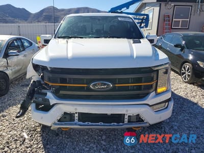 Piąte zdjęcie samochodu w środku: 2023 FORD F150 SUPERCREW VIN:1FTEW1E88PFB30401 - miniatura