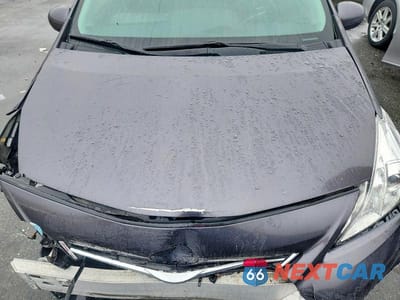 Zdjęcie 11 z 12 samochodu: 2014 TOYOTA PRIUS V TWO VIN:JTDZN3EU2EJ001819 - miniatura