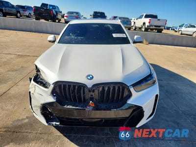Piąte zdjęcie samochodu w środku: 2025 BMW X6 XDRIVE40I VIN:5UX33EX08S9Z99830 - miniatura