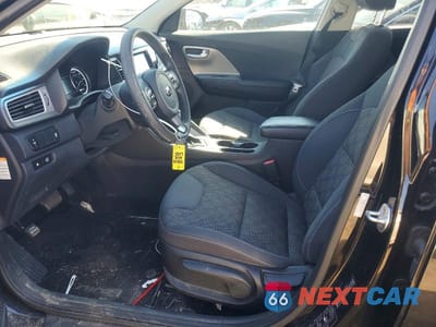 Zdjęcie 7 z 12 samochodu: 2017 KIA NIRO VIN:KNDCB3LC1H5073035 - miniatura