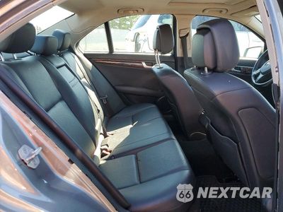 Zdjęcie 10 z 12 samochodu: 2012 MERCEDES-BENZ C 300 4MATIC VIN:WDDGF8BBXCR211044 - miniatura