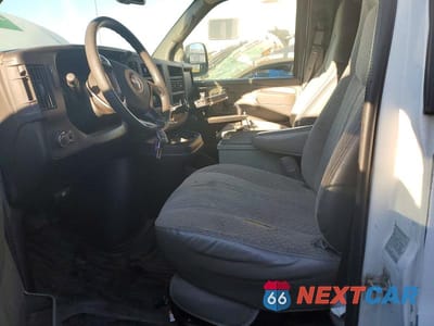 Zdjęcie 7 z 13 samochodu: 2008 GMC SAVANA 2500 UTILITY / SERVICE VAN VIN:1GTGG25CX81182384 - miniatura