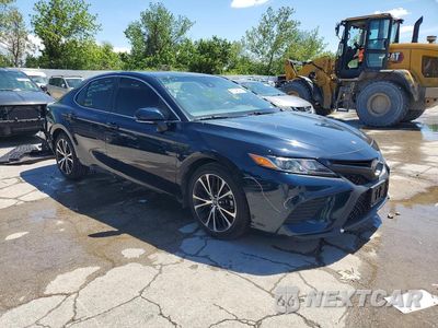 Czwarte zdjęcie samochodu z boku: 2018 TOYOTA CAMRY SE VIN:4T1B11HK9JU574555 - miniatura