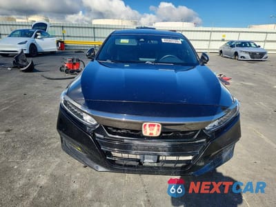 Piąte zdjęcie samochodu w środku: 2018 HONDA ACCORD SPORT VIN:1HGCV1F38JA183327 - miniatura