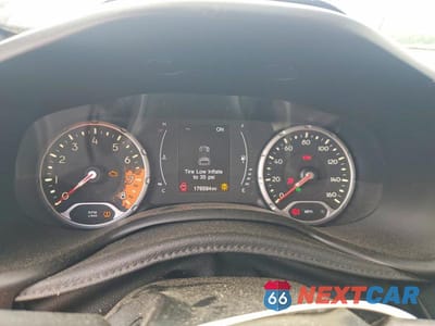 Zdjęcie 9 z 13 samochodu: 2018 JEEP RENEGADE LATITUDE VIN:ZACCJABH8JPG91163 - miniatura