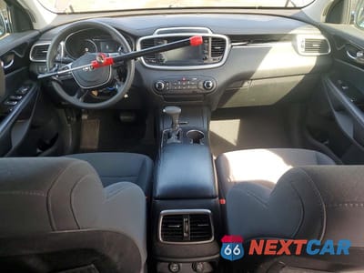 Zdjęcie 8 z 12 samochodu: 2019 KIA SORENTO LX VIN:5XYPGDA37KG545393 - miniatura