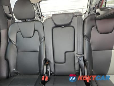 Zdjęcie 10 z 13 samochodu: 2021 VOLVO XC90 T5 MOMENTUM VIN:YV4102CK9M1715580 - miniatura