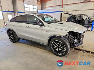 Czwarte zdjęcie samochodu z boku: 2017 MERCEDES-BENZ GLE COUPE 43 AMG VIN:4JGED6EBXHA055788 - miniatura