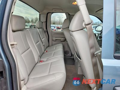 Zdjęcie 10 z 11 samochodu: 2008 GMC SIERRA K1500 VIN:1GTEK19088Z158506 - miniatura