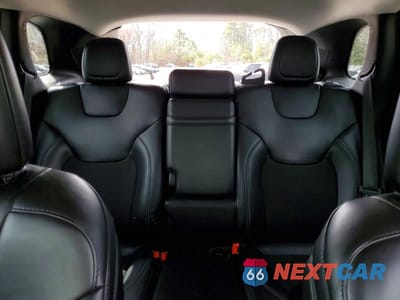 Zdjęcie 10 z 13 samochodu: 2019 JEEP CHEROKEE LATITUDE PLUS VIN:1C4PJMLX0KD359968 - miniatura