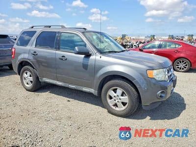 Czwarte zdjęcie samochodu z boku: 2012 FORD ESCAPE XLT VIN:1FMCU0D74CKB44955 - miniatura
