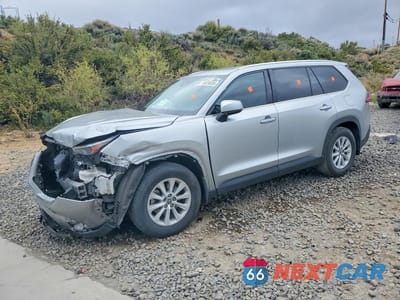 2024 TOYOTA GRAND HIGHLANDER XLE 5TDAAAB53RS004439 - główne zdjęcie licytacji z USA - miniatura