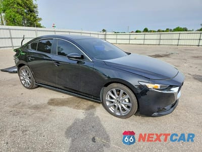Czwarte zdjęcie samochodu z boku: 2024 MAZDA 3 PREFERRED VIN:3MZBPACMXRM401054 - miniatura
