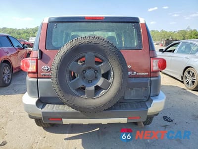 Zdjęcie 6 z 13 samochodu: 2008 TOYOTA FJ CRUISER BASE VIN:JTEBU11F78K041646 - miniatura
