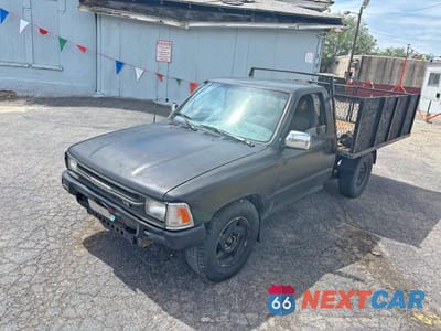Drugie zdjęcie samochodu z przodu: 1990 TOYOTA PICKUP 1 TON LONG BED DLX VIN:JT4VN82N0L5002813 - miniatura