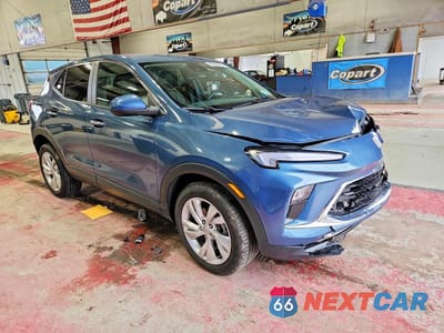 Czwarte zdjęcie samochodu z boku: 2025 BUICK ENCORE GX PREFERRED VIN:KL4AMCSL9SB048955 - miniatura