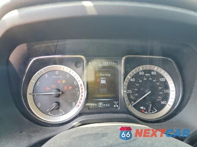 Zdjęcie 9 z 13 samochodu: 2018 NISSAN TITAN XD SV VIN:1N6AA1F42JN512720 - miniatura