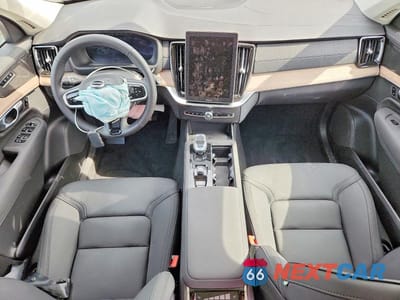 Zdjęcie 8 z 13 samochodu: 2026 VOLVO XC90 PLUS VIN:YV4062PE8T1470011 - miniatura