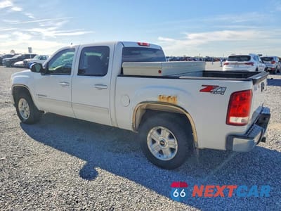 Drugie zdjęcie samochodu z przodu: 2007 GMC NEW SIERRA K1500 VIN:2GTEK133771689710 - miniatura