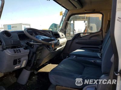 Zdjęcie 7 z 13 samochodu: 2014 MITSUBISHI FUSO BOX TRUCK VIN:JL6CRH1A7EK000010 - miniatura