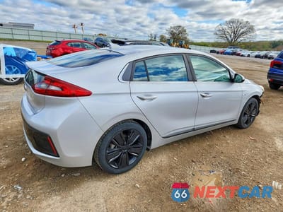Trzecie zdjęcie samochodu z tyłu: 2017 HYUNDAI IONIQ LIMITED VIN:KMHC85LC0HU036070 - miniatura