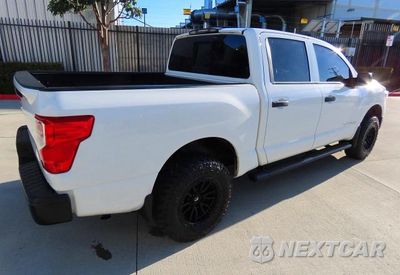 Trzecie zdjęcie samochodu z tyłu: 2019 NISSAN TITAN S VIN:1N6AA1EK6KN518926 - miniatura