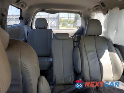 Zdjęcie 10 z 13 samochodu: 2014 TOYOTA SIENNA XLE 8-PASSENGER VIN:5TDYK3DC1ES472750 - miniatura