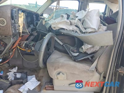 Zdjęcie 7 z 11 samochodu: 1999 GMC NEW SIERRA K1500 VIN:1GTEK19T2XE550686 - miniatura