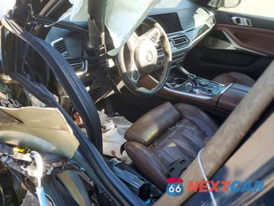 Zdjęcie 8 z 12 samochodu: 2020 BMW X5 M50I VIN:5UXJU4C09L9C18290 - miniatura