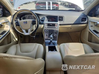 Zdjęcie 8 z 12 samochodu: 2015 VOLVO S60 PREMIER VIN:YV140MFKXF1347155 - miniatura