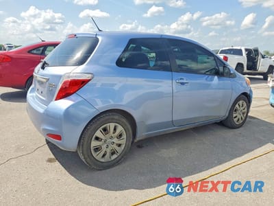Trzecie zdjęcie samochodu z tyłu: 2012 TOYOTA YARIS 3-DOOR LE VIN:JTDJTUD37CD511791 - miniatura