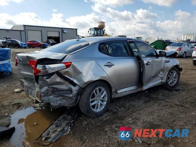 Trzecie zdjęcie samochodu z tyłu: 2012 KIA OPTIMA LX VIN:5XXGM4A77CG051925 - miniatura
