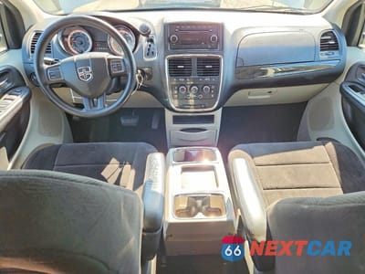 Zdjęcie 8 z 13 samochodu: 2013 DODGE GRAND CARAVAN SXT VIN:2C4RDGCGXDR759277 - miniatura